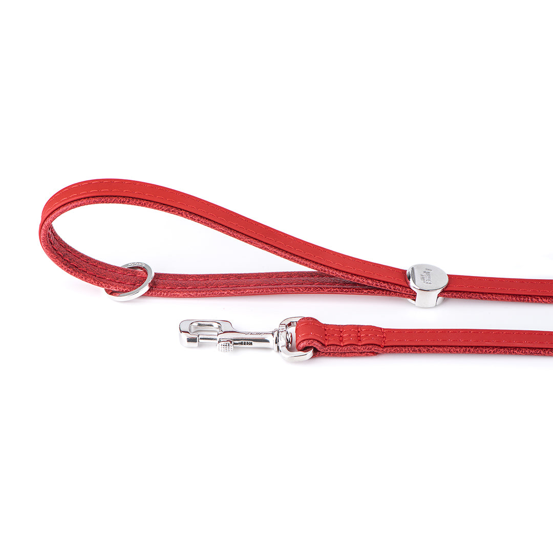 MyFamily Bilbao Dog Leash in Fine Crafted Red Leatherette