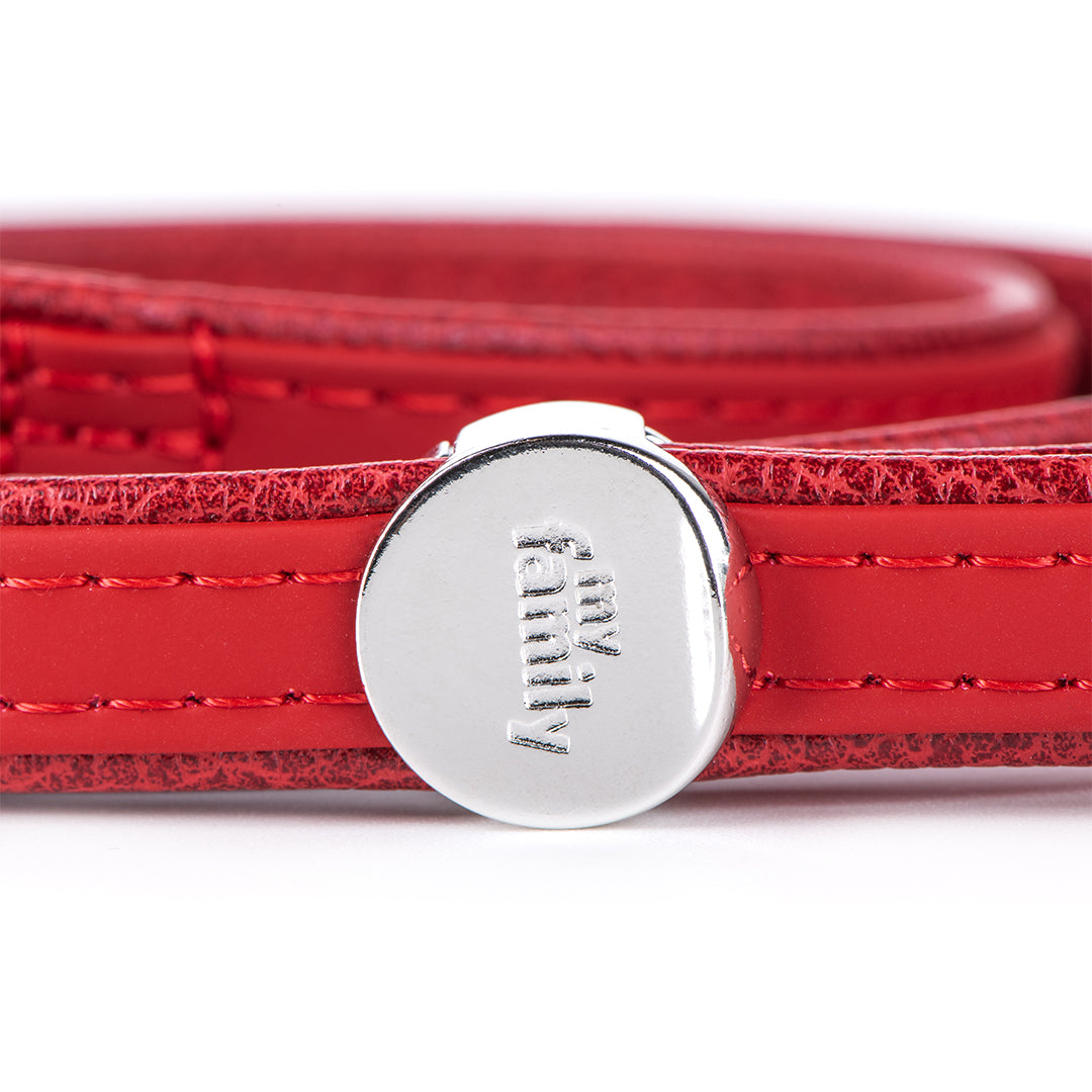 MyFamily Bilbao Dog Leash in Fine Crafted Red Leatherette