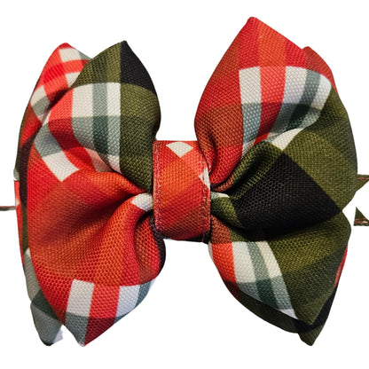 Red Christmas Checks Bow Tie | Snap-Buckle Closure | D-Ring Attachment