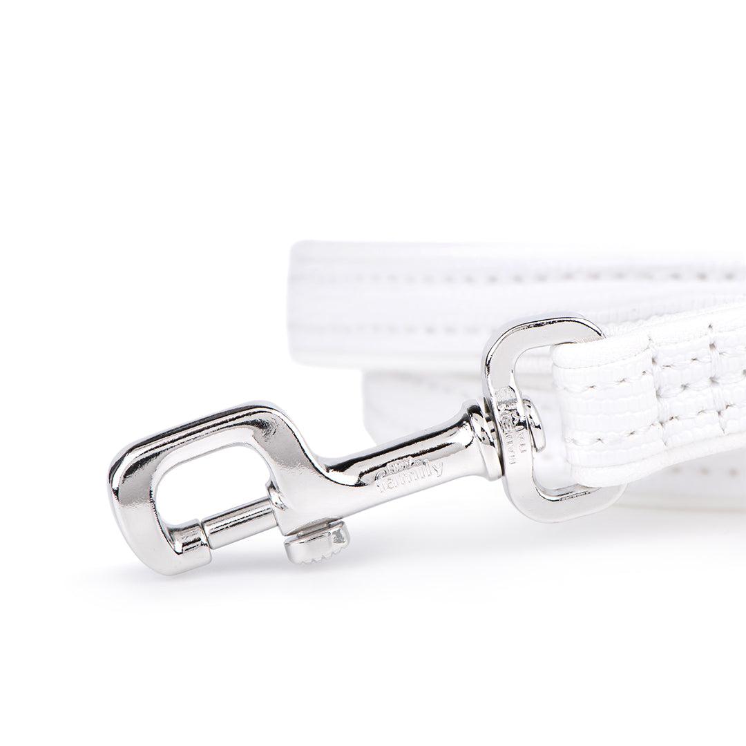 MyFamily Saint Tropez Leash in Fine Crafted White Leatherette